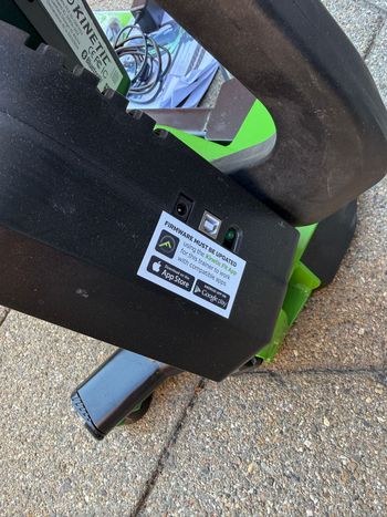 Used kinetic R1 T-7000 Hometrainer in very good condition! Bluetooth/OSP:999,- euro 2020 bike — image 4 of 5