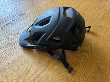 Oakley, DRT5 MIPS Helmet