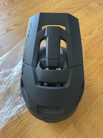 Używany cratoni Interceptor 2.0 Fullface Helmet 2021 bike — zdjęcie 4 z 9