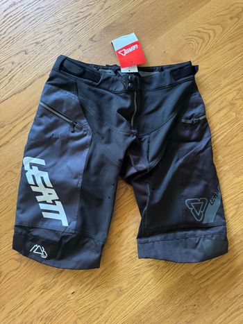 LEATT, DBX 4.0 Shorts