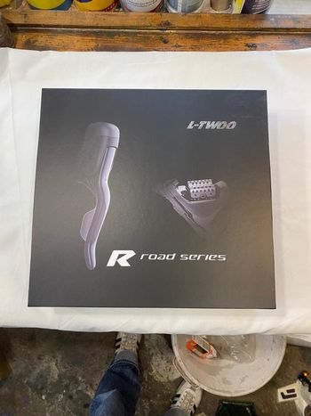 Used L-TWOO R9 2x11 Carbon 2024 bike — image 8 of 9