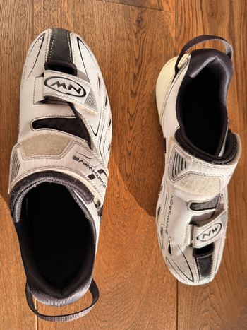 Used Northwave TRIBUTE Road Cycling Shoes Size 42 bike — image 9 of 10