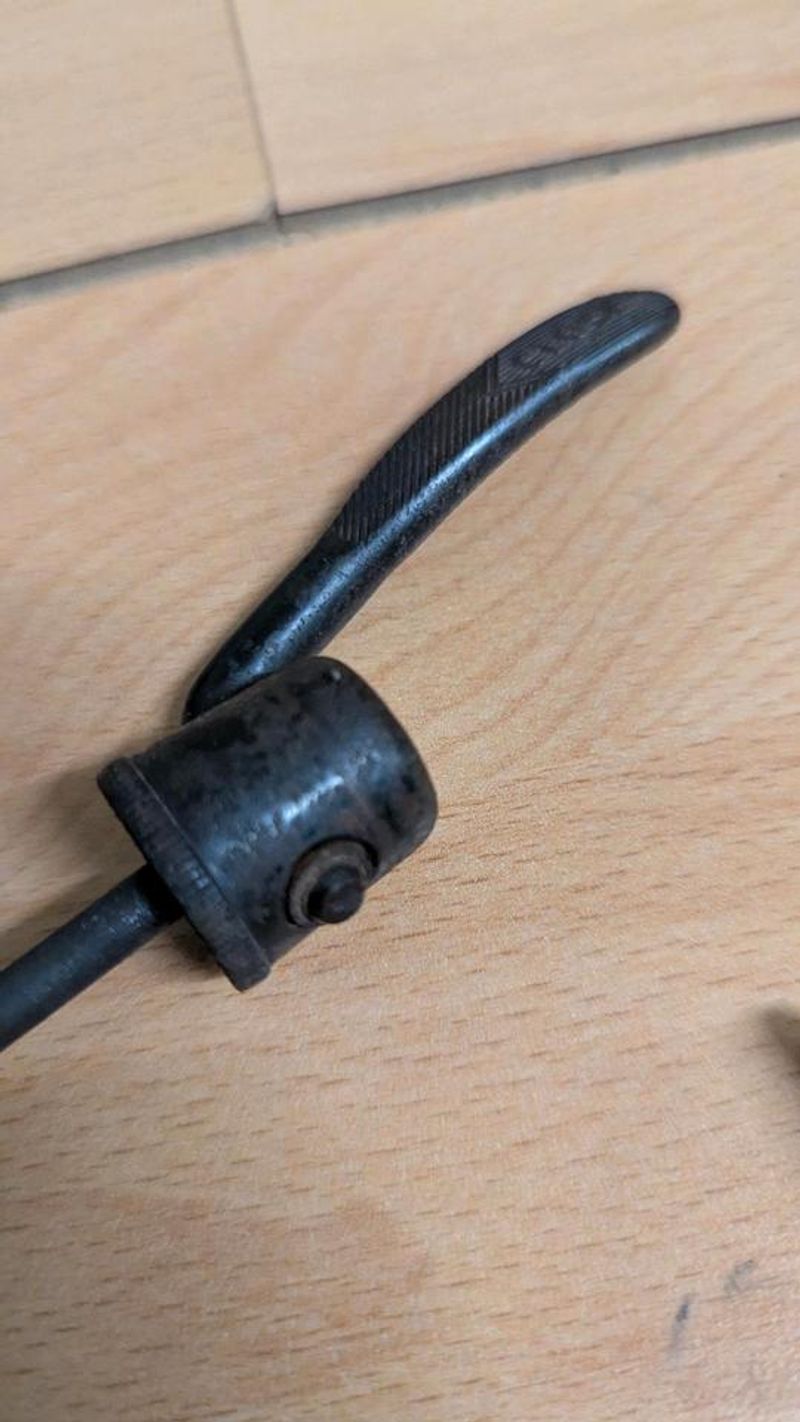 2Danger Schnellspanner für Rennrad bike usato — immagine 2 di 2