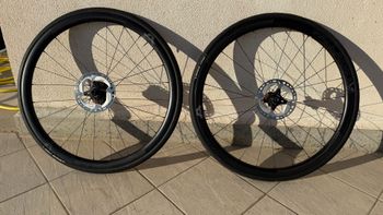 Used velom Ruote in Carbonio 2025 bike — image 2 of 5