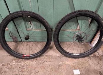 Used Dt Swiss fr541 2022 bike — image 3 of 3