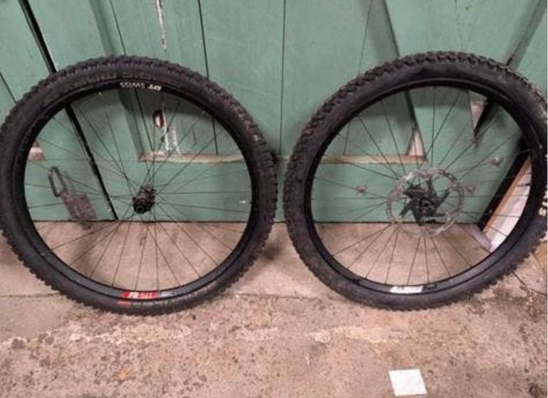Used Dt Swiss fr541 2022 bike — image 3 of 3