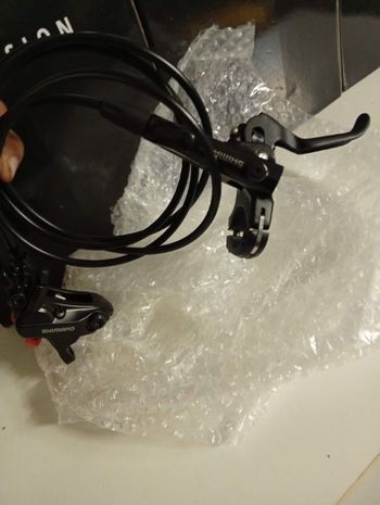 Used Shimano BL-MT501/BR-MT520 4 pistoncini bike — image 9 of 10