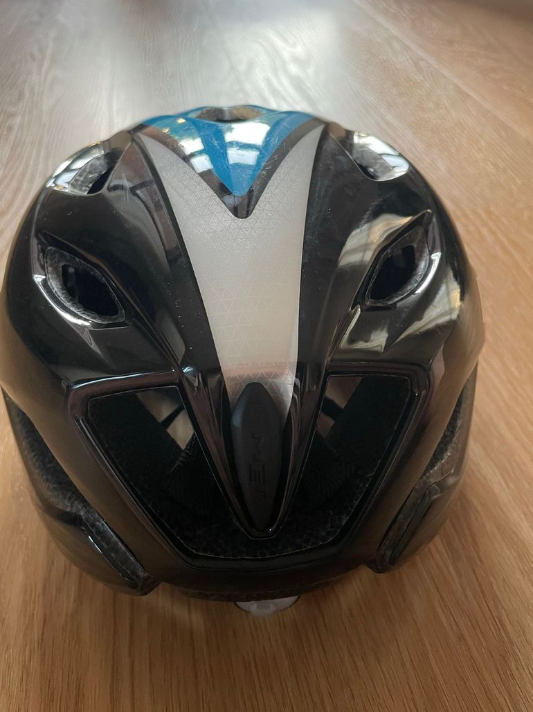 Used MET Idolo Helmet bike — image 4 of 5
