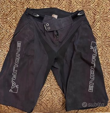 Endura MTB Shorts bike usato — immagine 1 di 2