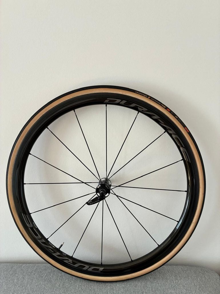 Used Shimano Dura-ace C35 Carbon Laufräder Schlauchreifen bike — image 2 of 5