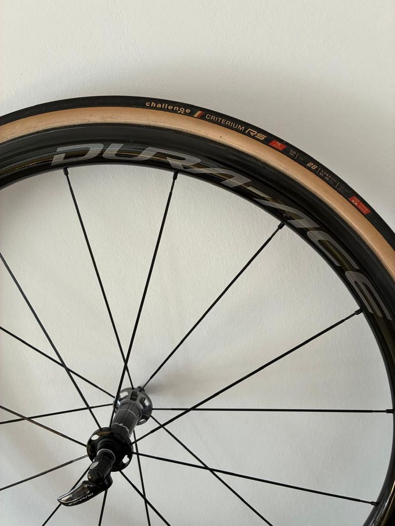 Used Shimano Dura-ace C35 Carbon Laufräder Schlauchreifen bike — image 4 of 5