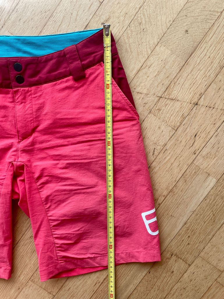 Used ortovox Pantaloncino trekking/tempo libero taglia XS bike — image 9 of 13