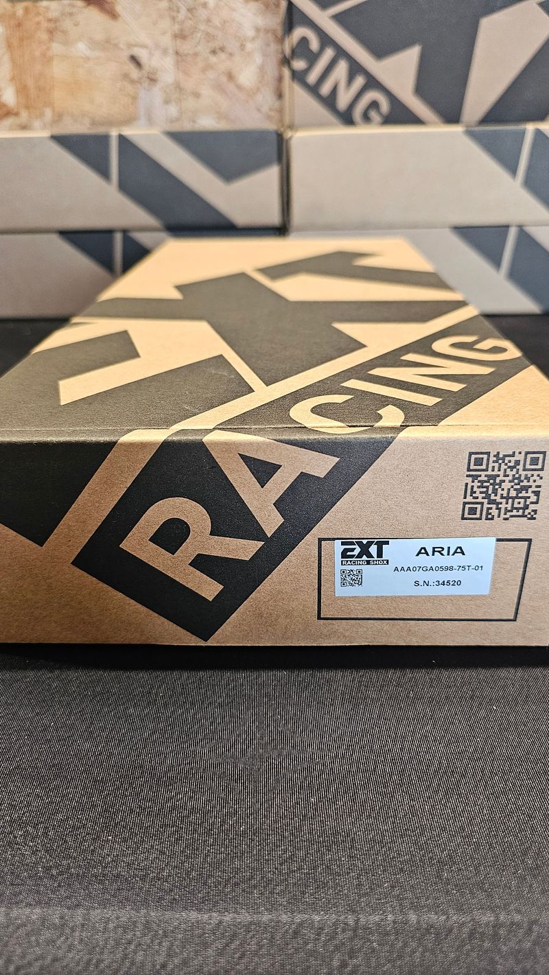 Tweedehands Ext Aria Air Shock 225x75 Rear Suspension