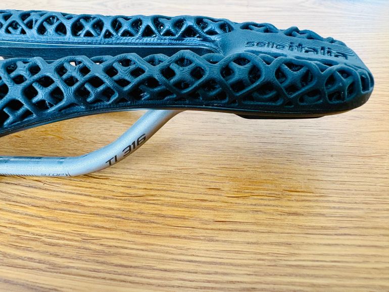 Used Selle Italia SLR Boost 3D TI316 Superflow Sattel 145 mm / L3 2025 bike — image 3 of 4
