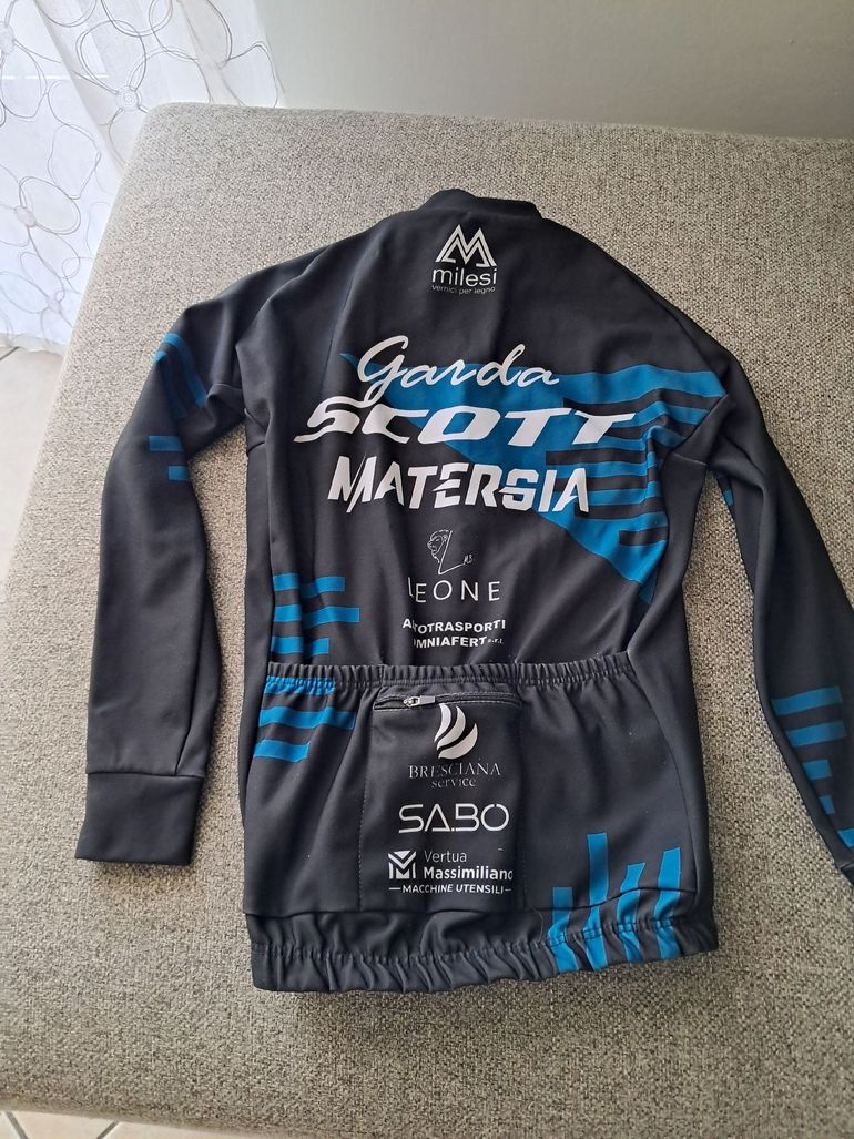 Used aquadro maglia primaverile bike — image 2 of 3