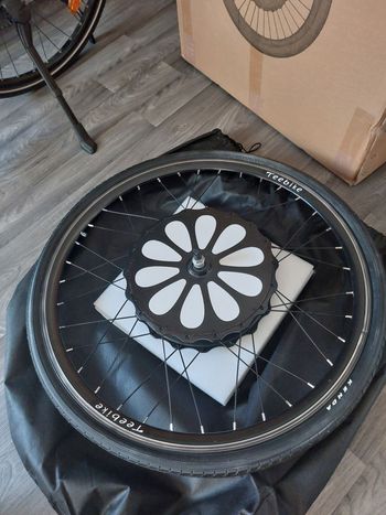 Used Teebike 28 Pouces Wheel bike — image 1 of 6