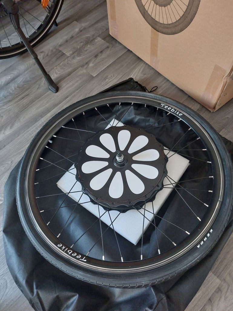 Used Teebike 28 Pouces Wheel bike — image 1 of 6