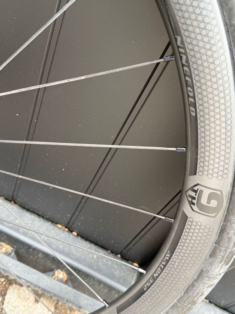 Used 9th Wave Avalon 352 SL Carbon Wheels 2025 bike — image 2 of 3