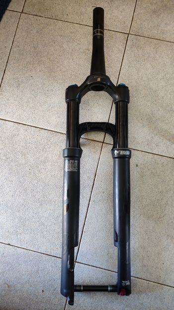 Used Fox PERFORMANCE 2022 Fork