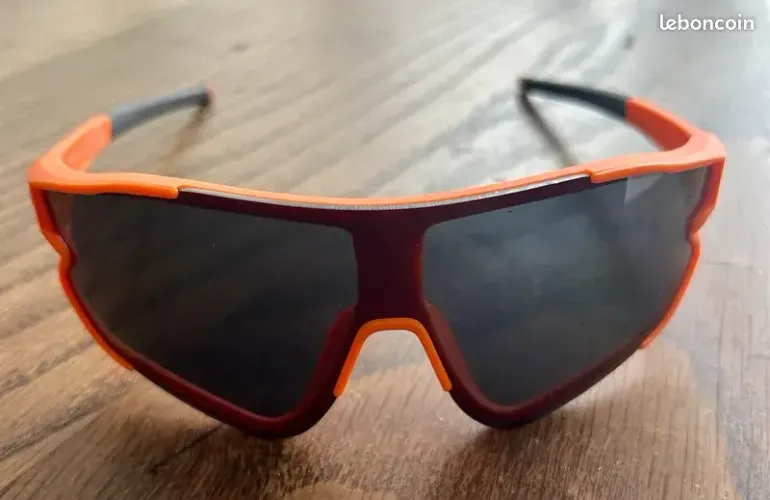 Used Kukuna Lunettes de soleil 2026 bike — image 1 of 8