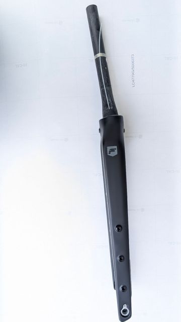 Focus Atlas Carbon Fork 2024 bike usato — immagine 3 di 8