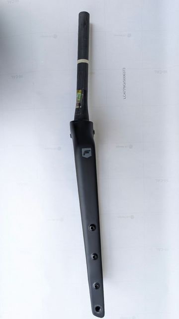 Focus Atlas Carbon Fork 2024 bike usato — immagine 4 di 8