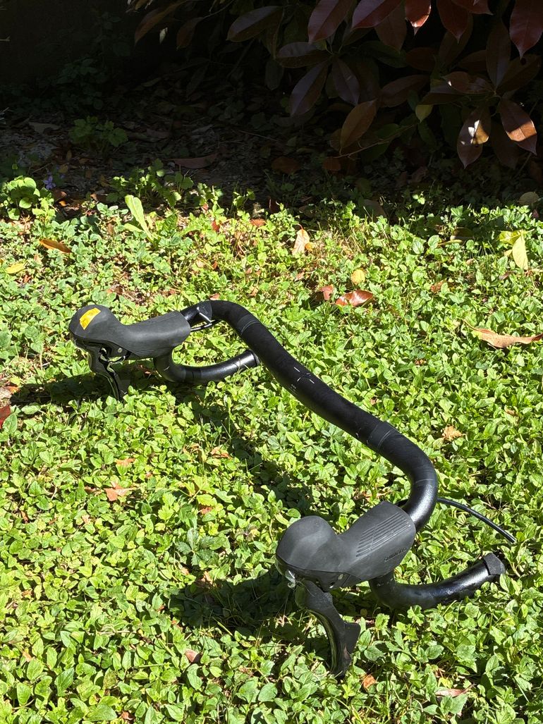 Used Shimano Cues 10 vitesses 2026 bike — image 1 of 3