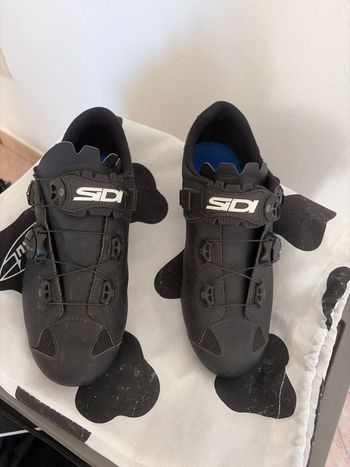 Sidi, Sisi Genius 10