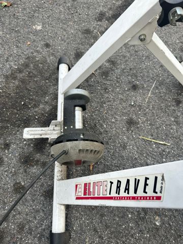 Tweedehands Elite portable trainer bike — afbeelding 3 van 8