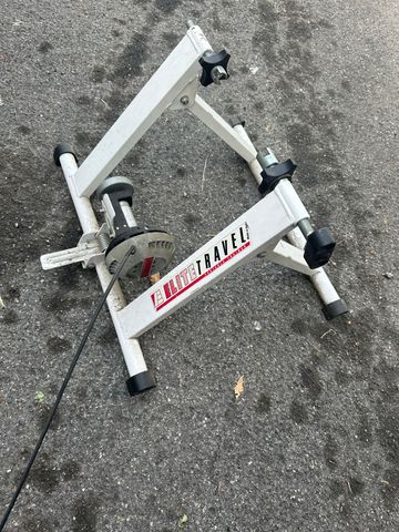 Tweedehands Elite portable trainer bike — afbeelding 2 van 8