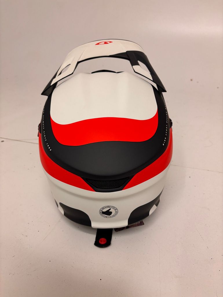 Used Giro Cipher 2018 bike — image 3 of 4
