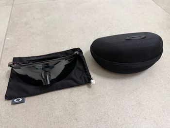 Oakley, Kato Qntm