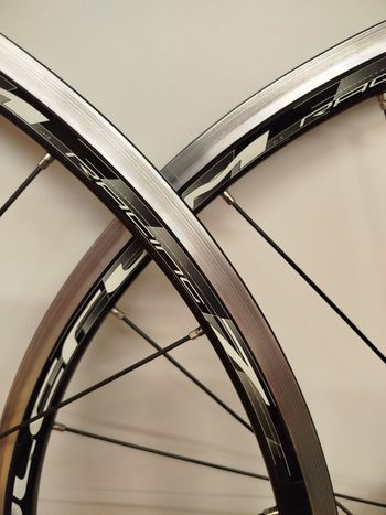 Used Fulcrum Racing 7 Wheelset bike — image 2 of 3