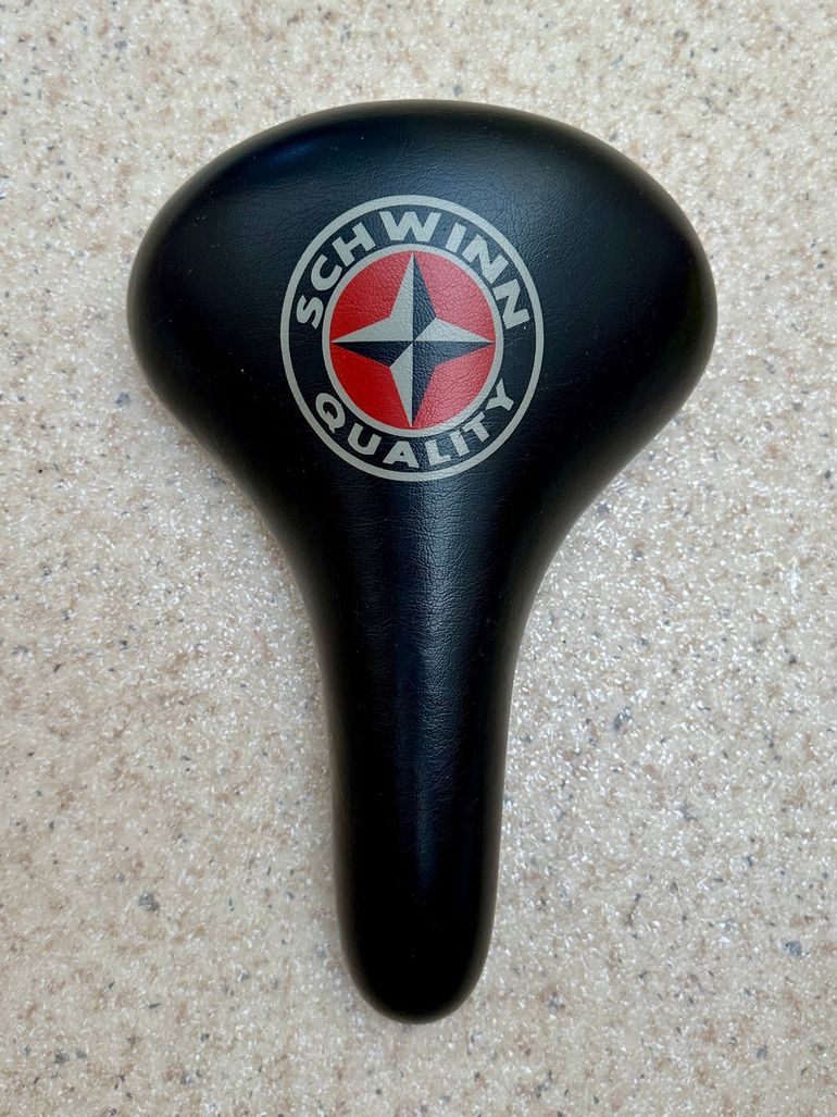 Used Schwinn Comfort Saddle bike — image 2 of 6