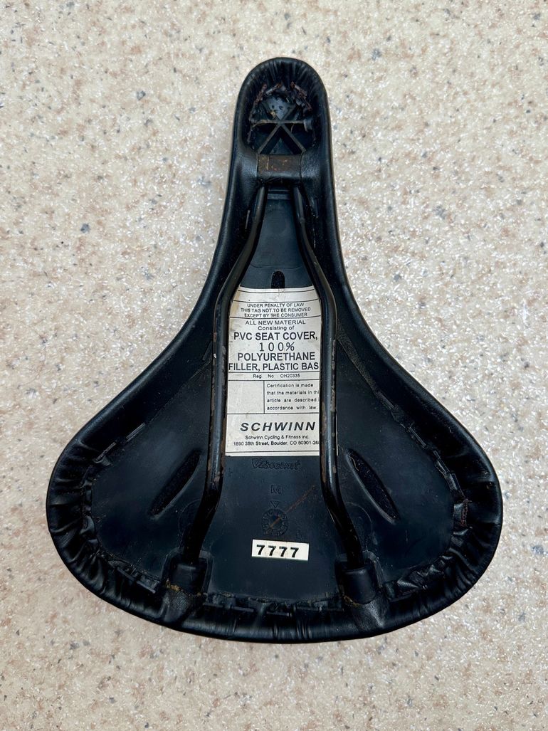Used Schwinn Comfort Saddle bike — image 3 of 6