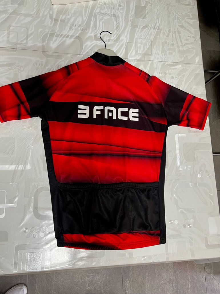 Used threeface maglia ciclismo estivo manica cirta XL 2023 bike — image 4 of 5