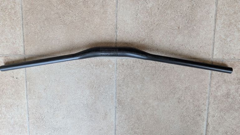 Used No brand 35x25 carbon handlebar bike — image 1 of 2