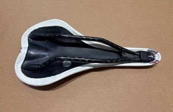 Used Selle Italia SLR Kit Carbon 2020 bike — image 2 of 4