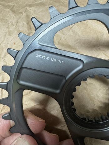 Used Shimano XTR M9200 Crank 34T 2025 bike — image 2 of 4