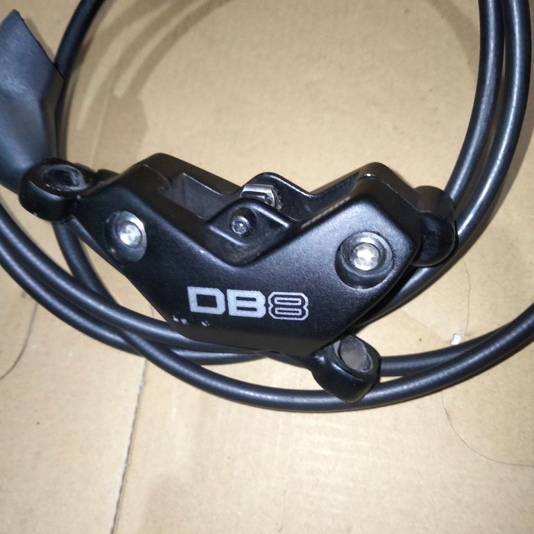 Used Sram DB8 Disc Brake 2024 bike — image 3 of 7