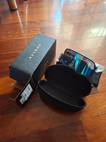 Oakley, Sutro S Prizm Sapphire