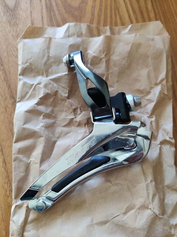 Used Shimano Tiagra 4700 Front Derailleur bike — image 1 of 2