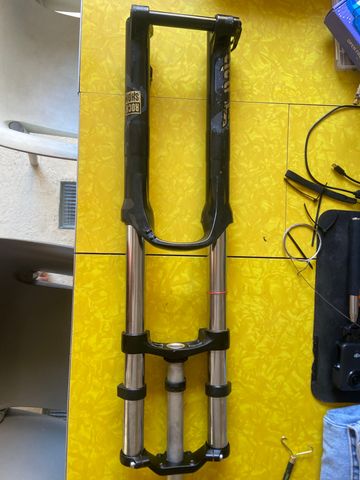 Used RockShox Double T Fork 2012 bike — image 1 of 2
