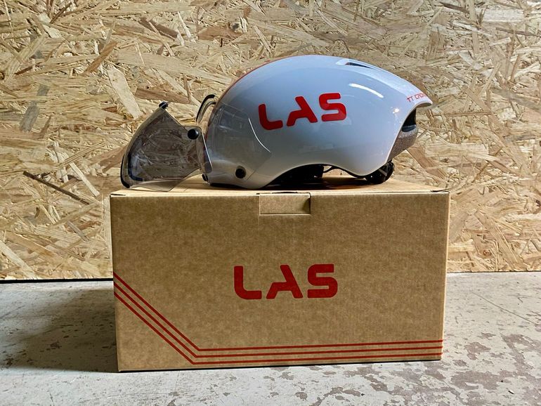 Used Las helmets Casco Helmet 2025 bike — image 2 of 3