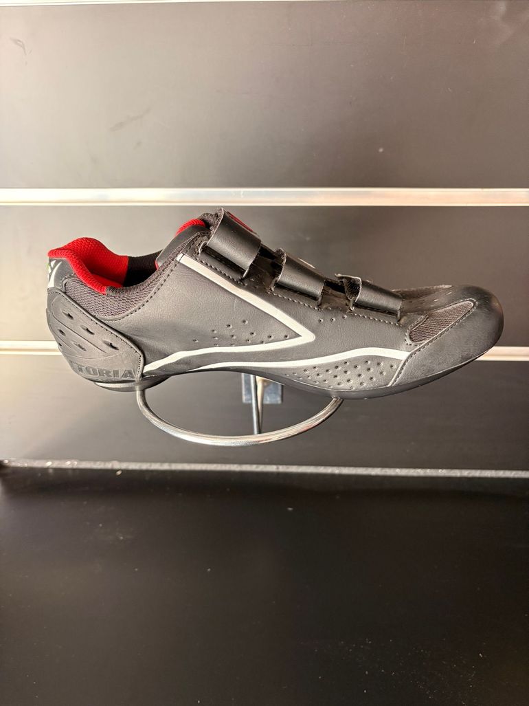 Used Vittoria VTR Tire 2022 bike — image 3 of 6