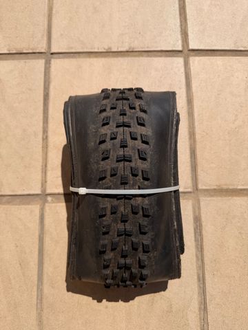 Used Maxxis Forekaster bike — image 2 of 2