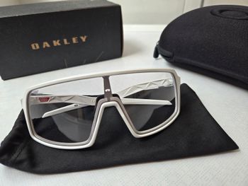 Oakley, Sutro Photochromic Sunglasses
