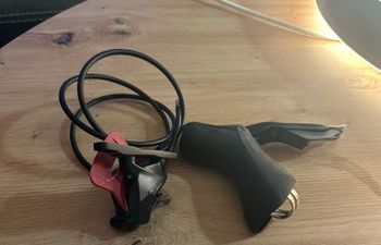 Sram, Schalt-/Bremshebel vorne rechts