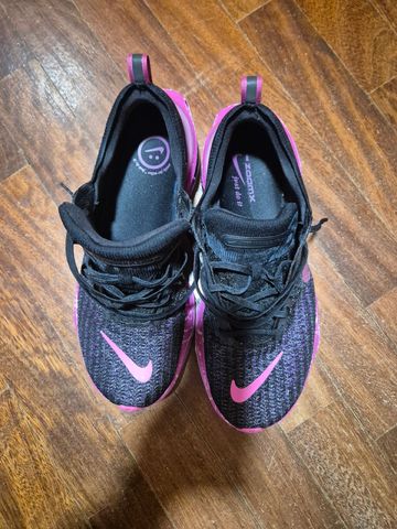 Tweedehands Nike Invincible Run 3 2025 bike — afbeelding 2 van 8