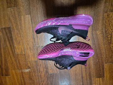 Tweedehands Nike Invincible Run 3 2025 bike — afbeelding 5 van 8
